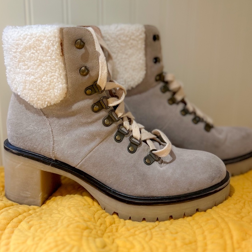 Beigey Gray Boots